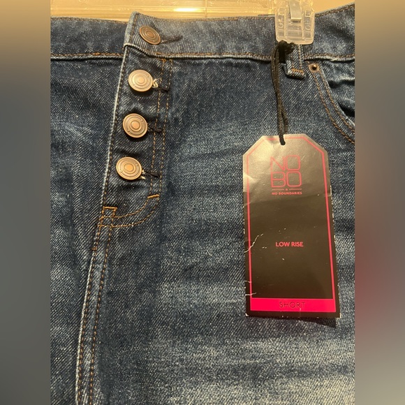 NWT NOBO Denim Shorts - Picture 3 of 5